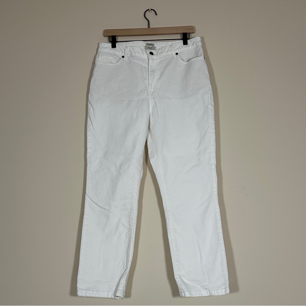 L.L. Bean Women’s Classic White Jeans Size 14